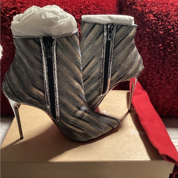 Authentic Christian Louboutin Mesh GIPSYBOOTIE Gipsy 100MM BNIB $PRICE DROP⬇️ - Picture 2 of 8